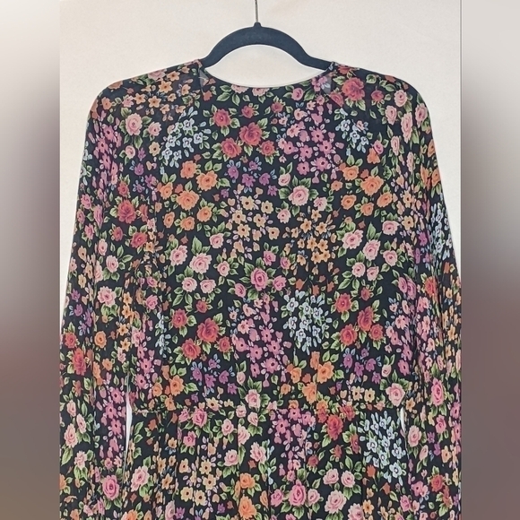 Yumi Kim Romper Floral - Picture 10 of 16